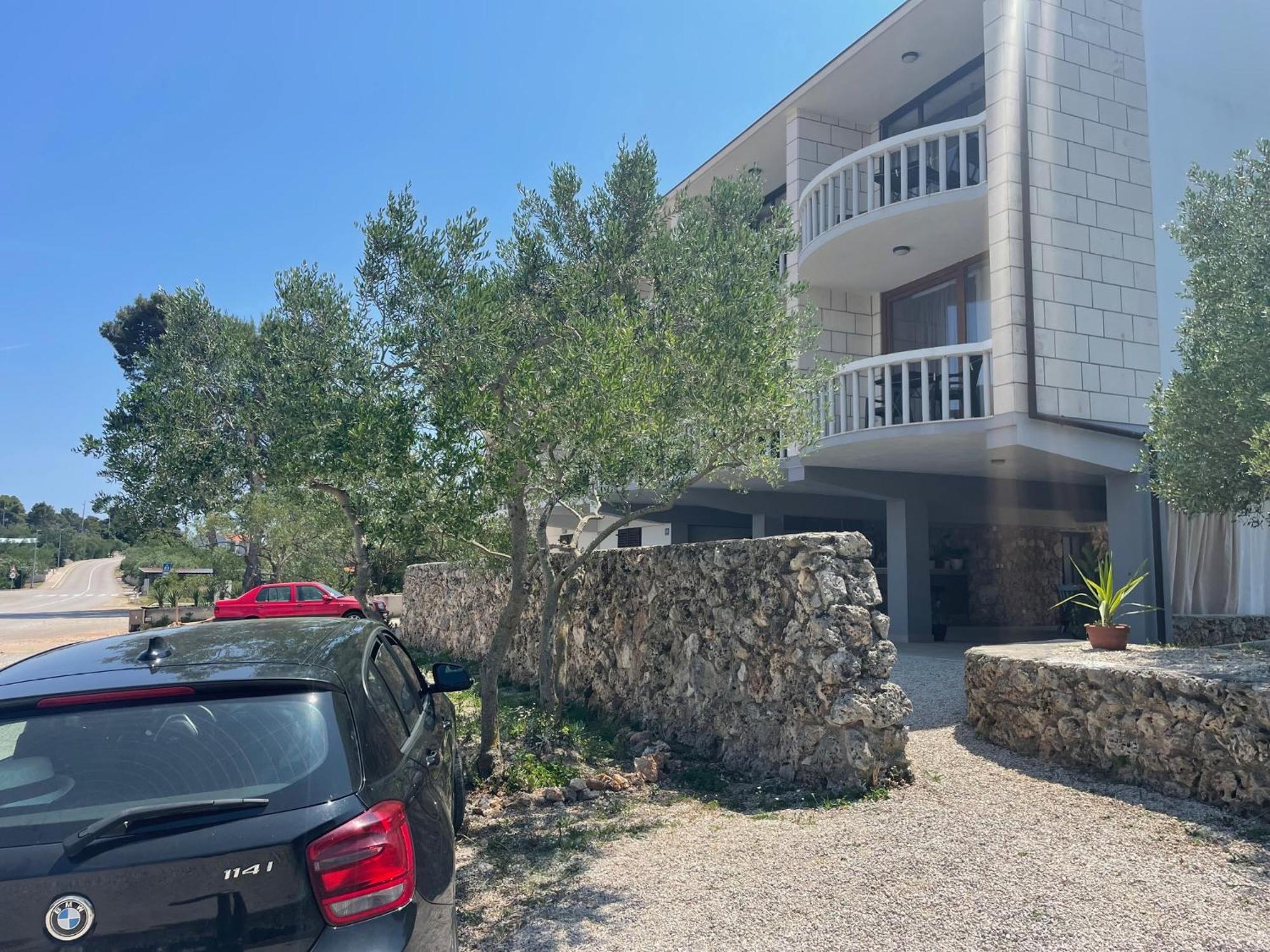 Apartments Ana By The Sea Lumbarda Exteriör bild